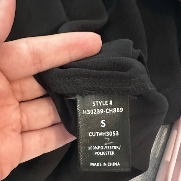 Black thin cardigan nwt - Picture 2 of 11